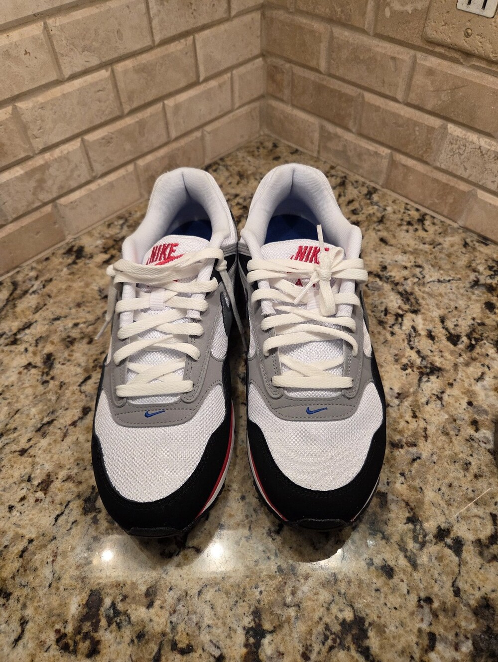 Nike Air Max Correlate Sneakers